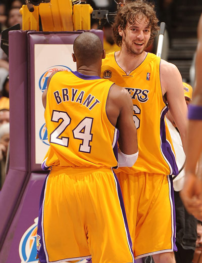 中稳步前行 中稳步前行