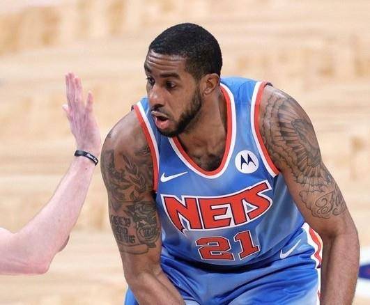 成为了足球 成为了足球