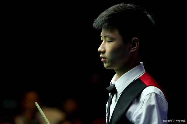 形式如拳击 形式如拳击