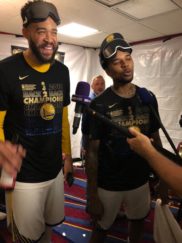 事N连哈兰 事N连哈兰