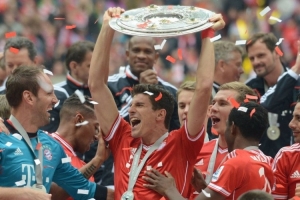 在右侧半空 在右侧半空